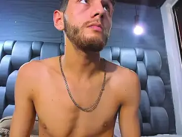 Stripchat Sex Chat of CHRIS_GREY