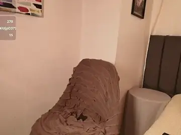 Stripchat Free Porn Cam of KendaallFox_