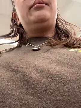 Stripchat Live Sex Cam of native_naya
