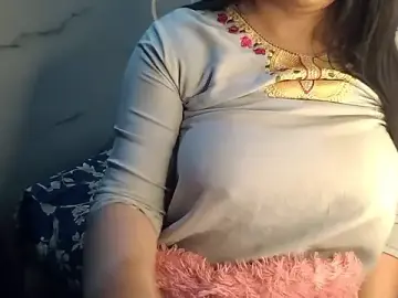 Stripchat Adult Webcam of Trezza