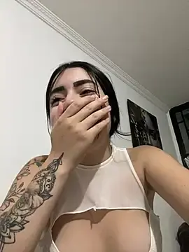 Stripchat Sex Cam of lunacruz_