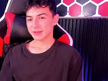 Stripchat Free Live Porn of Cristopher_Wild