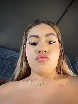 Stripchat Watch Live Sex Cams of MayaMoanXXX