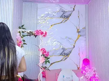 Stripchat Watch Live Sex Cams of Chiara_tay