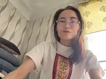 Stripchat Live Sex Cam of VickieTrudo