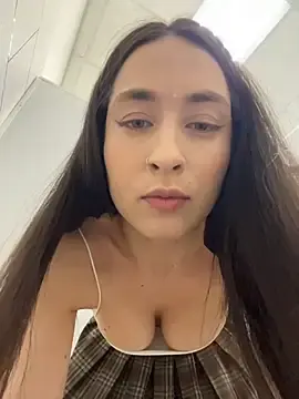 Stripchat Live Porn of Holly_Play