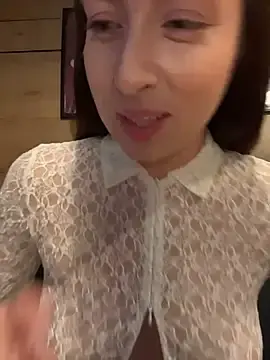 Stripchat Free Live Porn of Holly_Play