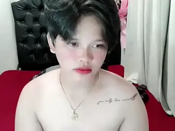 Stripchat Live Sex Cam of chennybbgirl