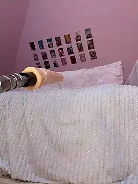 Stripchat Nude Webcam of Rinamay_