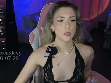 Stripchat Best live sex cam show of queenxlexy