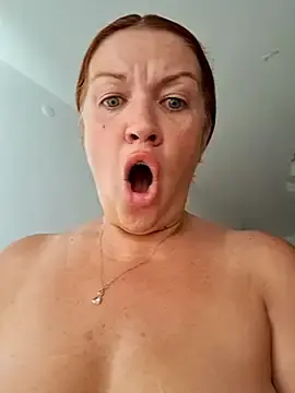 Stripchat Free Live Porn of KiraXTender