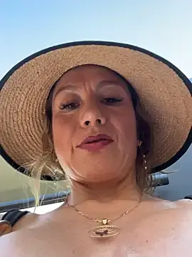 Stripchat Best live sex cam show of angelitasexy81