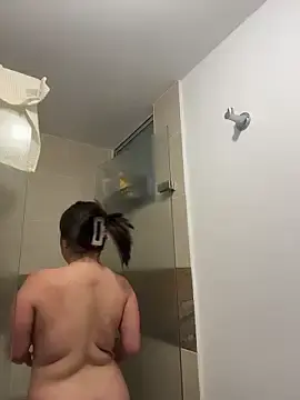 Stripchat Nude Webcam of sukhakunis1