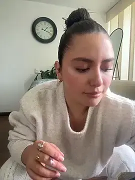 Stripchat Free Porn Cam of sukhakunis1