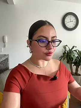 Stripchat Live Sex Cam of sukhakunis1