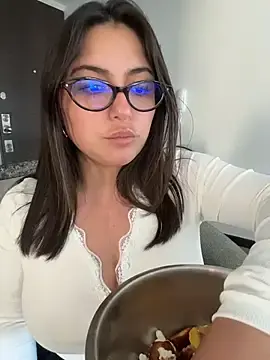 Stripchat Live Porn of sukhakunis1