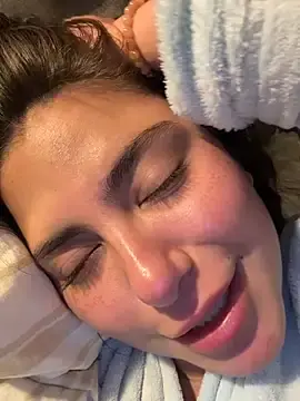 Stripchat Sex Cam of sukhakunis1