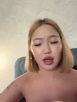 Stripchat Live Sex of Aiko_Yumi