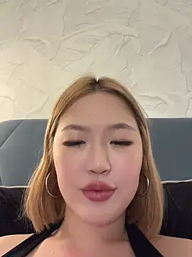 Stripchat Adult Webcams of Aiko_Yumi