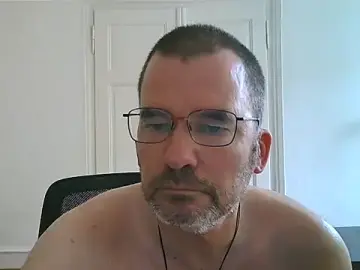 Stripchat Live Porn of stallionrider88