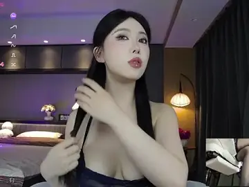 Stripchat Sex Cam of AYW-21