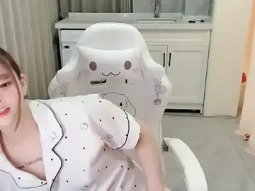 Stripchat Live Porn of xiaoyugan_cute
