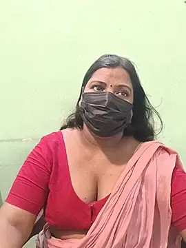 Stripchat Adult Webcam of Tamil_Milf