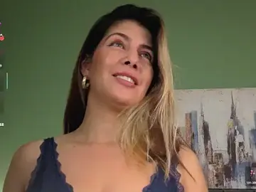 Stripchat Sex Cam of scarlett_moore