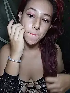 Stripchat Free Porn Cam of Escarleth_69