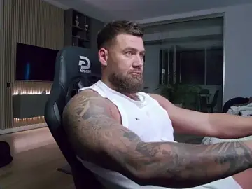 Stripchat Live Sex of UbbeViking