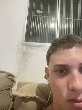 Stripchat Adult Webcam of 9vinsfd1