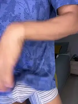 Stripchat Live Sex Cam of Bigdariza