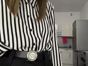 Stripchat Free Porn Cam of LisaPorse