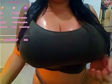 Stripchat Private Sex Chat of Bigcocksexyluisa