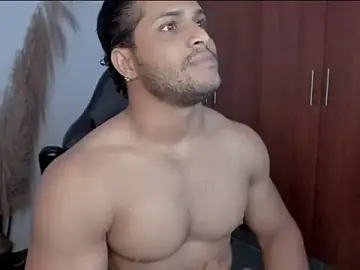 Stripchat Live Sex Cam of Evansdark1