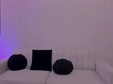 Stripchat Adult Webcam of ValeriaRoldanX