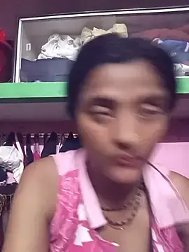 Stripchat Nude Webcam of KittyBby14