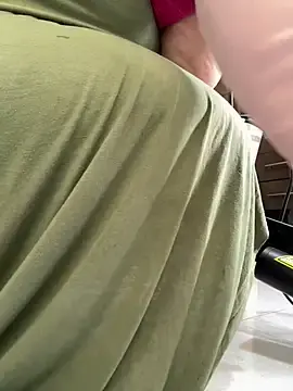 Stripchat Watch Live Sex Cams of sweetmuslim01