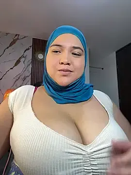 Stripchat Sex Cam of sweetmuslim01