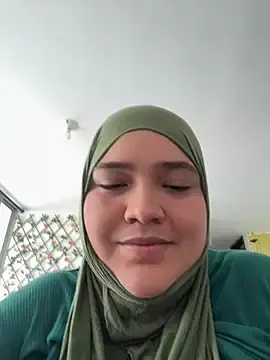 Stripchat Live Sex Cam of sweetmuslim01