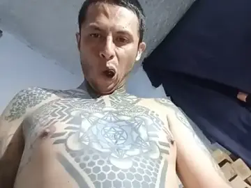 Stripchat Adult Video Chat of eroos_twink