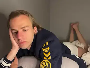 Stripchat Best live sex cam show of yuppie_b