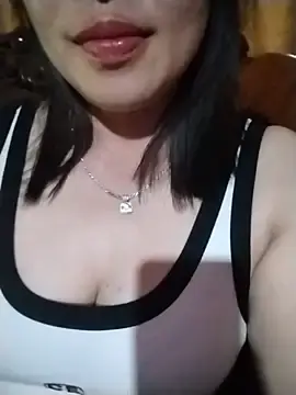Stripchat Nude Webcam of Lya_hott