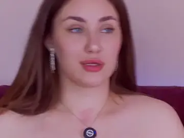 Stripchat Watch Live Sex Cams of KiraBarlows