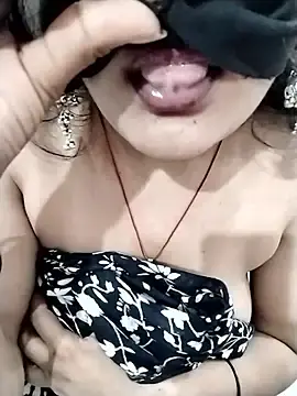 Stripchat Live Sex Cam of sexyy_nidhii