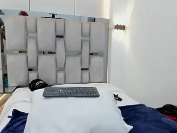 Stripchat Live Sex Cam of denis_winslow
