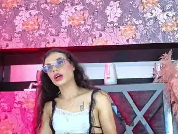 Stripchat Live Sex of cami_doll_