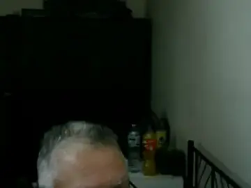 Stripchat Watch Live Sex Cams of 100Tauros