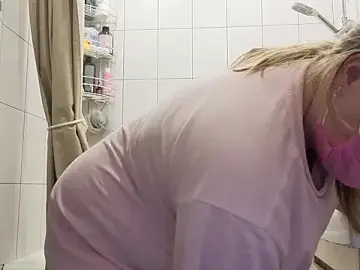 Stripchat Free Live Porn of MilaaMilaa