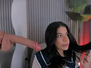 Stripchat Free Live Porn of emelie_89